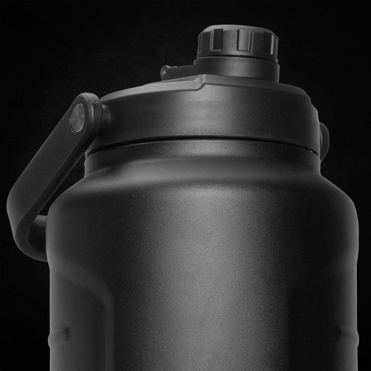 2.5L INSULATED BOTTLE - BLACK - Rugged Xtremes